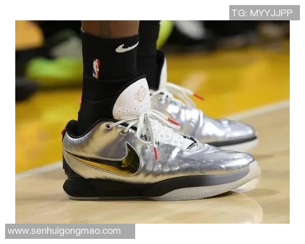 世界足坛球星穿鞋耐用榜单 看看谁的足球鞋用得最久