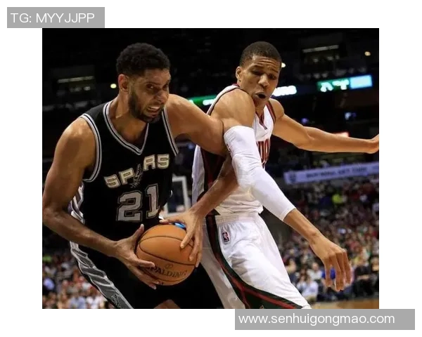 足球球星九宫格标签大揭秘:深度分析十大巨星背后的独特魅力与成长轨迹